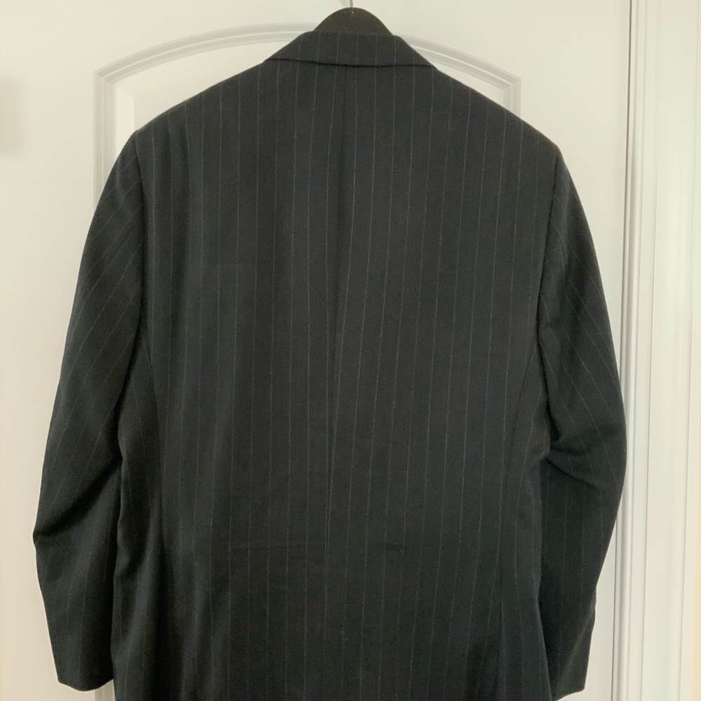 Jos A. Bank 100% Wool Gray Pin Striped 42 Regular